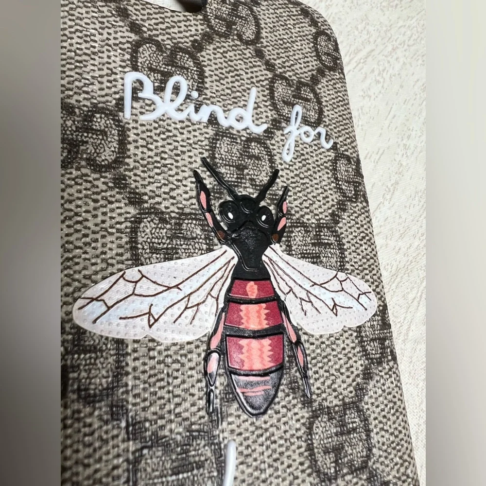 Gucci Blind for Love GG Monogram bee iPhone case for 6 / 7 / 8 - Picture 3 of 11